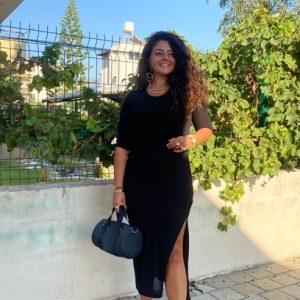 Yırtmaçlı Triko Elbise